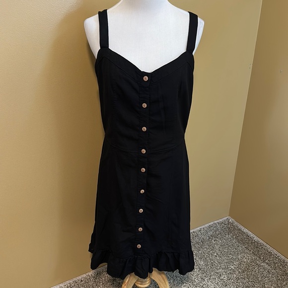 Angel Kiss Dresses & Skirts - Angel Kiss Linen Button Up Dress